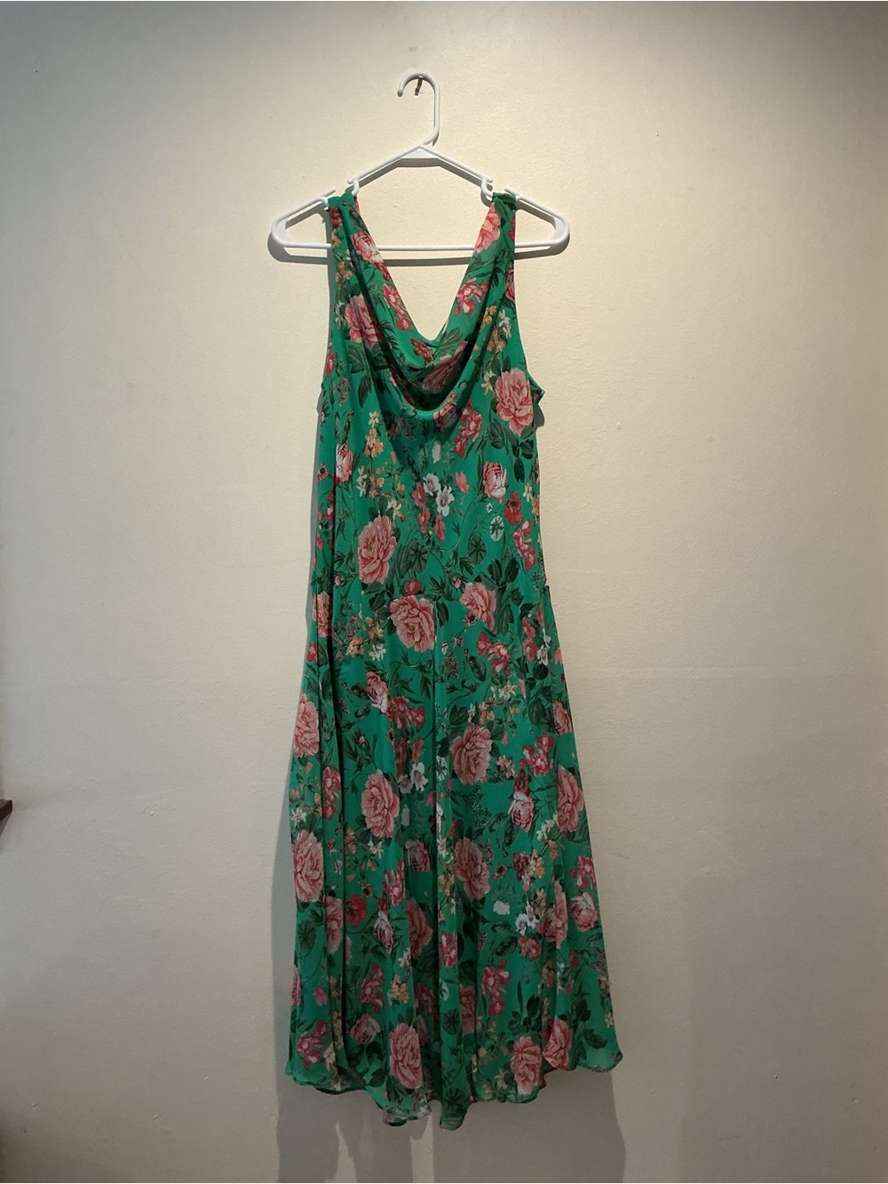 Signature by Robbie Bee Green Floral Maxi Dress - Size 16